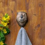 Handgeschnitzter Haken Biber