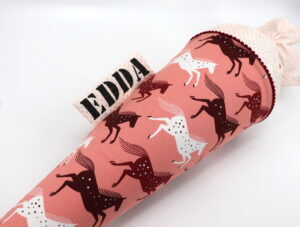 Schultüte "Wild Horses" mit Namen