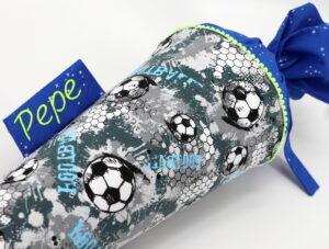 Schultüte "Soccertraum" mit Namen