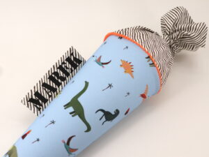 Schultüte "Blaue Dinos" mit Namen