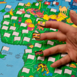 omy-omy-school-atlas-flags-2