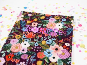 Personalisierte Zeugnismappe Flora – Blumenmuster mit Namen